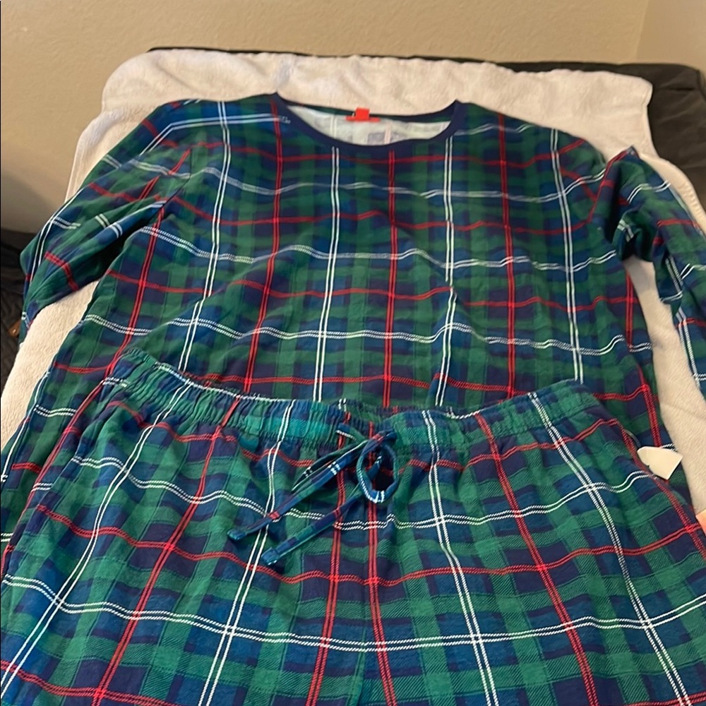 Macy's Green and Blue Pajama Set Cozy Sleepwear